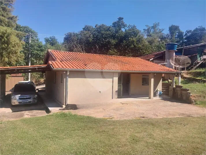 #90 - Casa para Venda em Louveira - SP