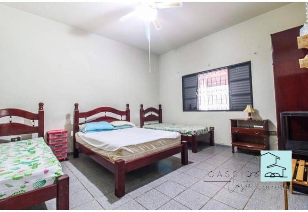 Chácara à venda com 4 quartos, 365m² - Foto 8