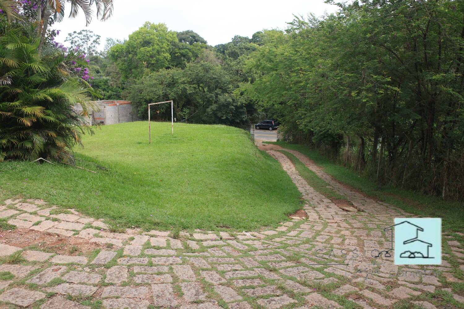 Chácara à venda com 3 quartos, 270m² - Foto 8