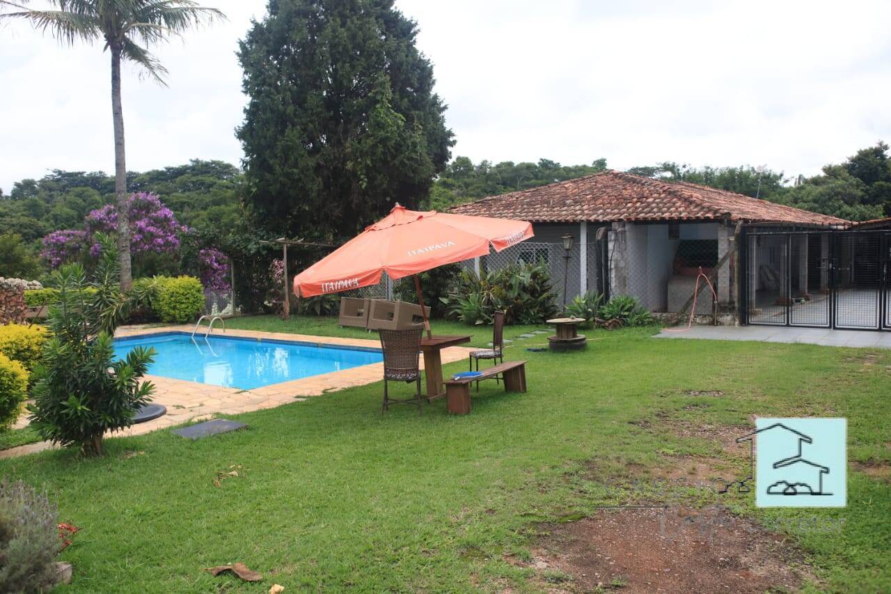 Chácara à venda com 3 quartos, 270m² - Foto 24