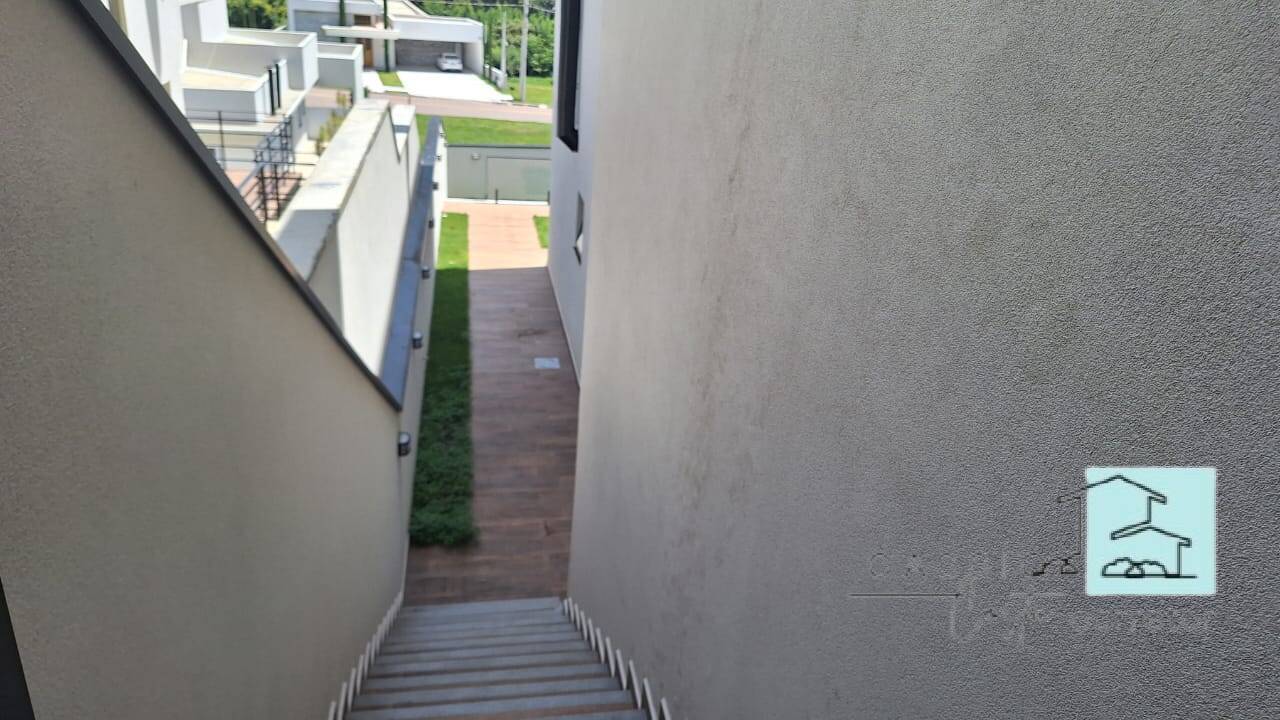 Casa de Condomínio à venda com 3 quartos, 365m² - Foto 3