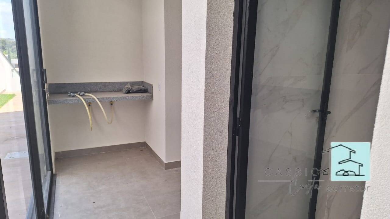Casa de Condomínio à venda com 3 quartos, 365m² - Foto 9