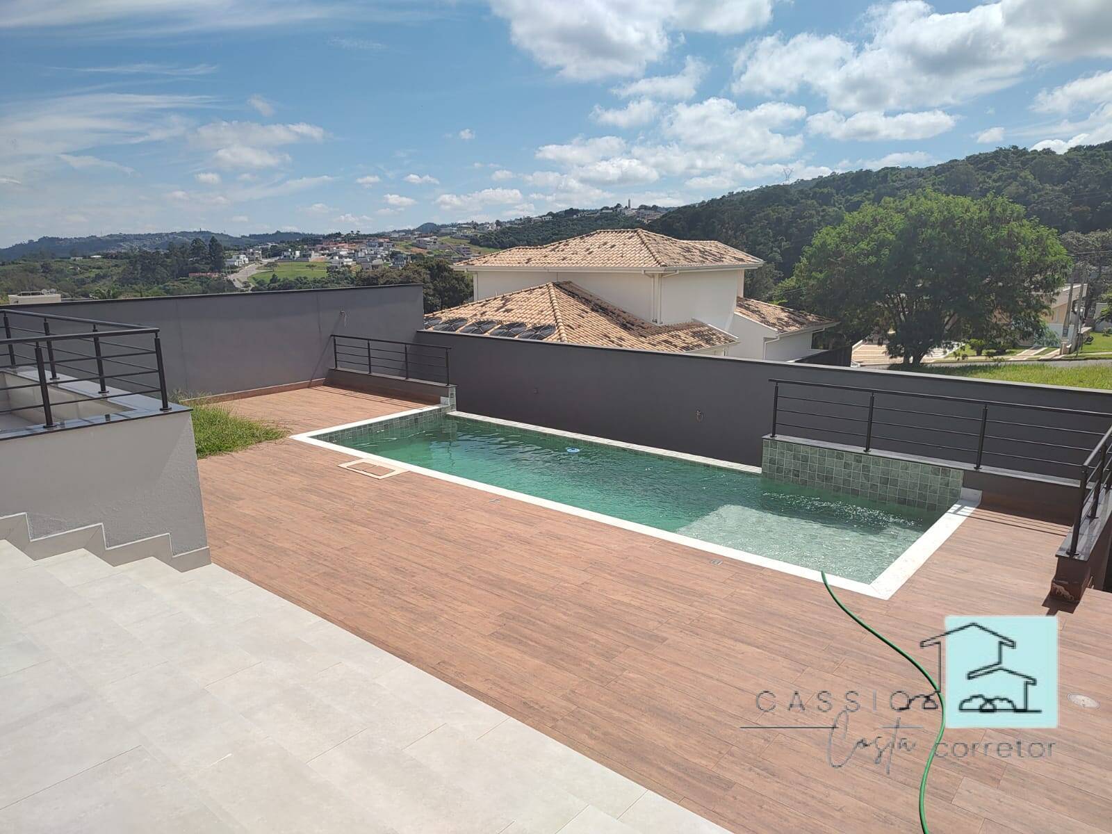 Casa de Condomínio à venda com 4 quartos, 288m² - Foto 15