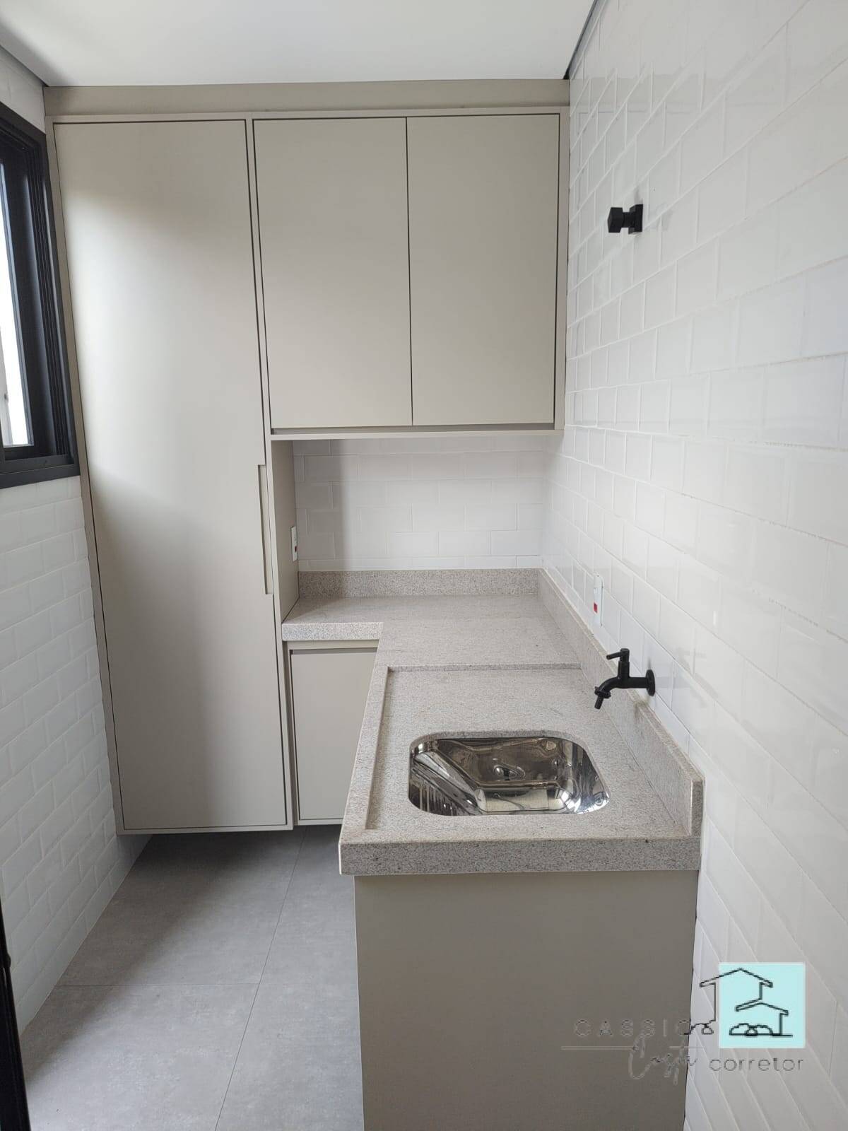 Casa de Condomínio à venda com 4 quartos, 288m² - Foto 7