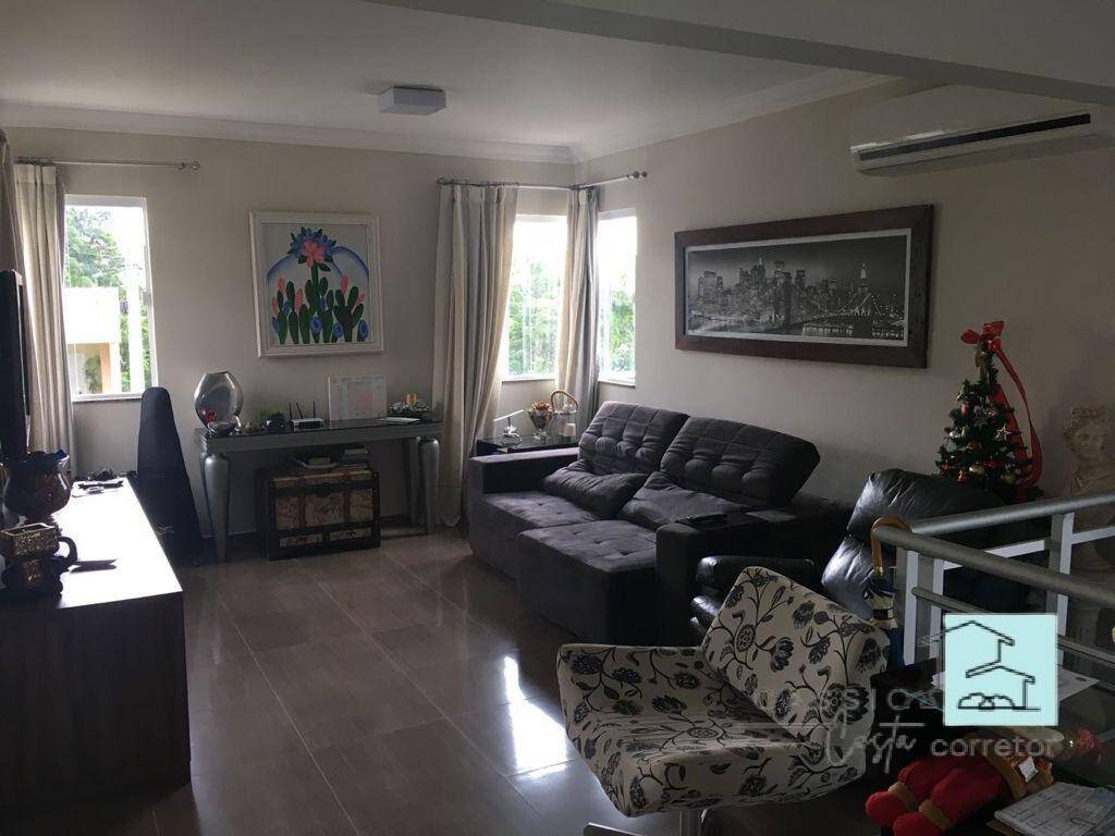 Casa de Condomínio à venda com 4 quartos, 300m² - Foto 8