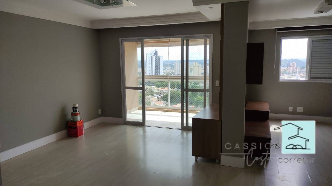 Apartamento à venda com 3 quartos, 94m² - Foto 4