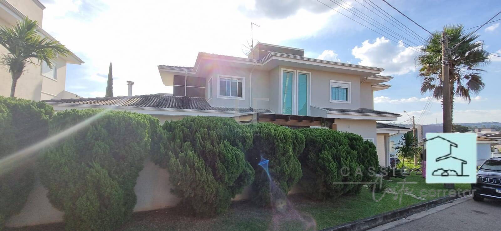 Casa à venda com 4 quartos, 290m² - Foto 2