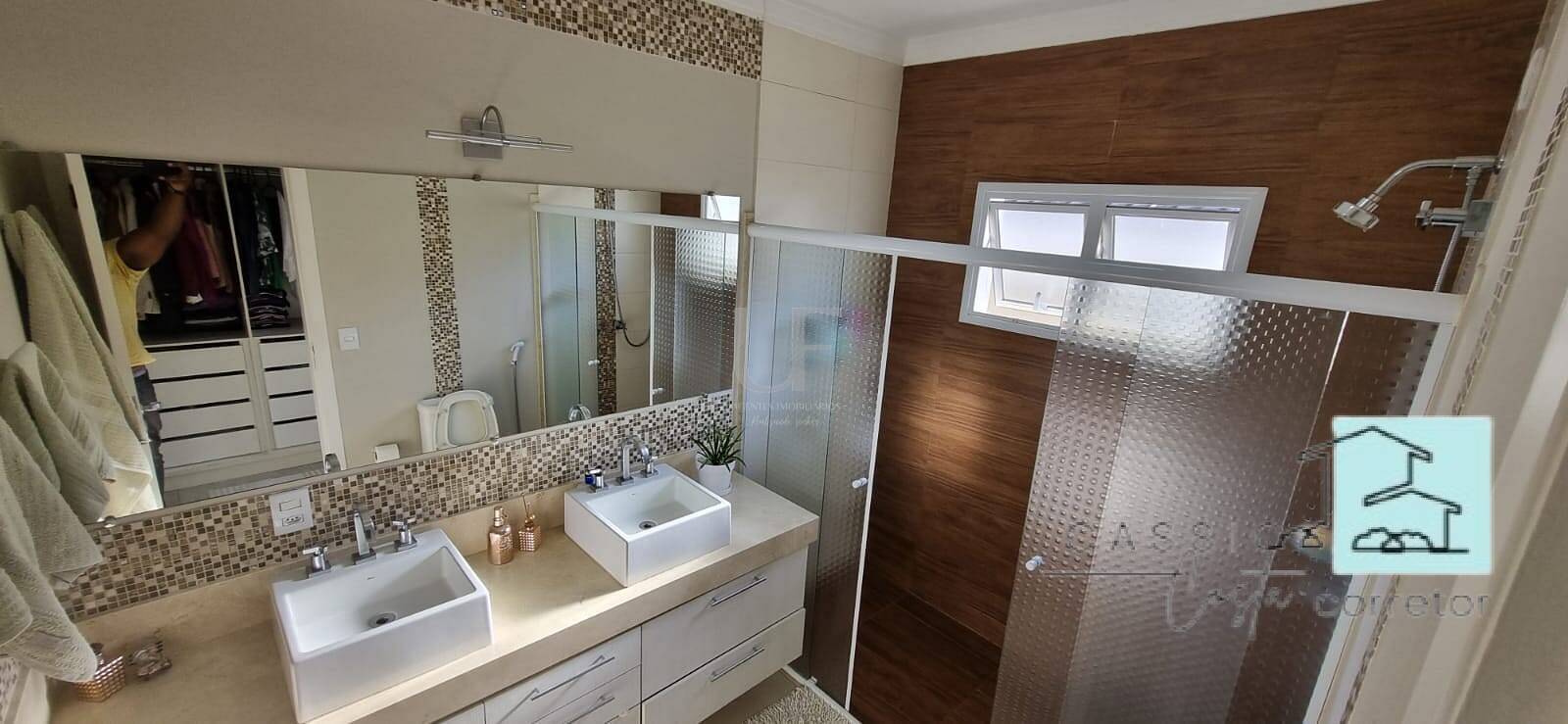 Casa à venda com 4 quartos, 290m² - Foto 10