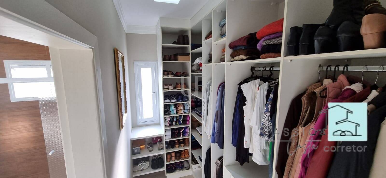 Casa à venda com 4 quartos, 290m² - Foto 12