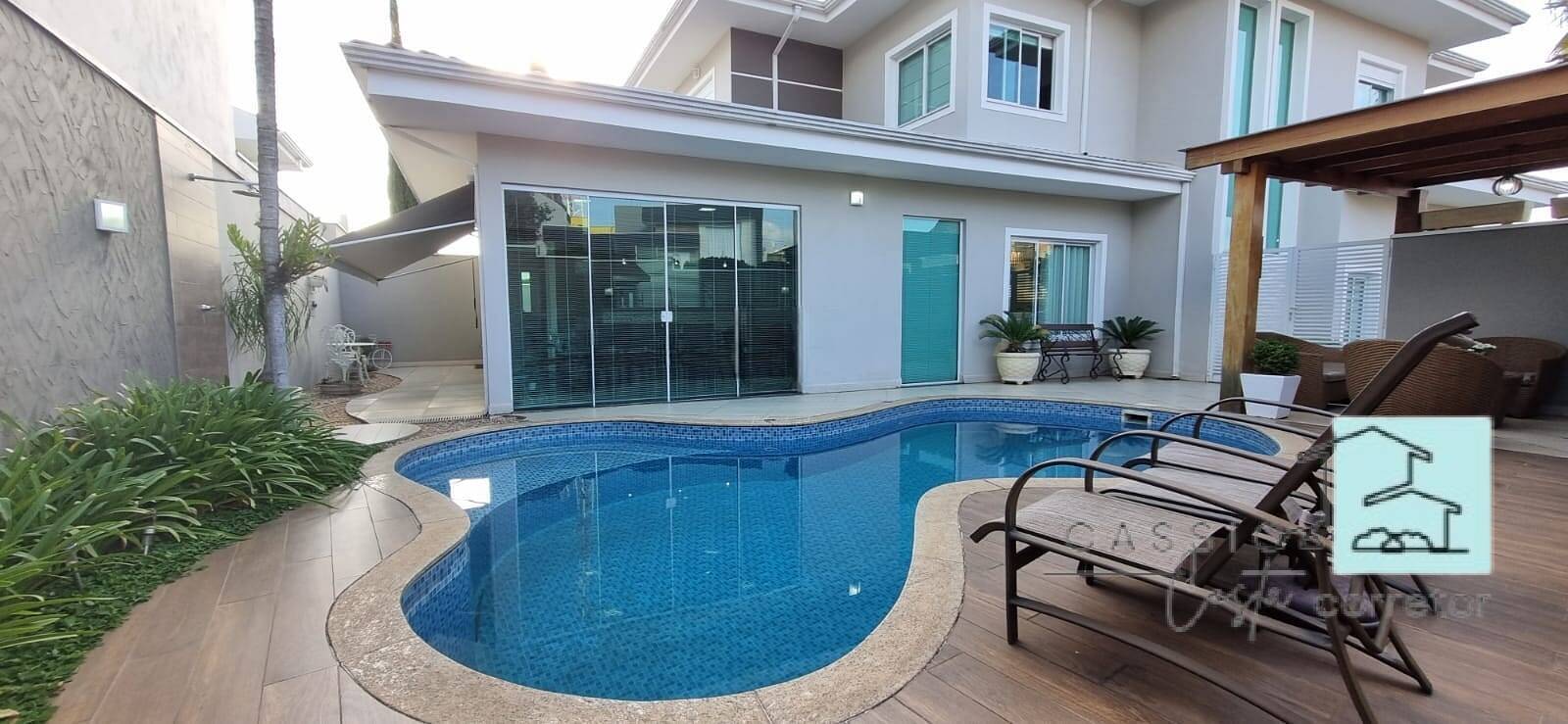 Casa à venda com 4 quartos, 290m² - Foto 21