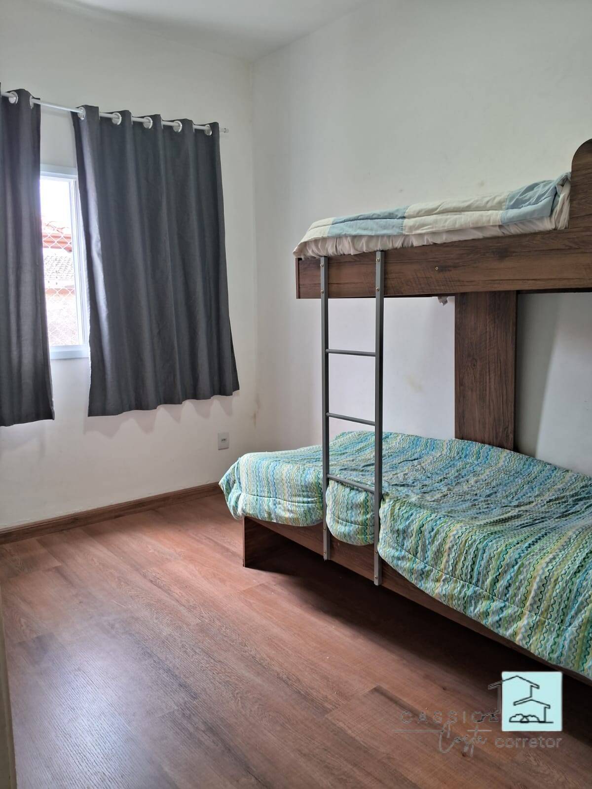 Casa à venda com 3 quartos, 93m² - Foto 4